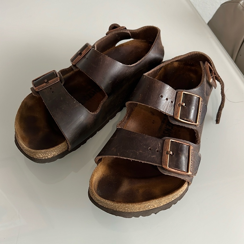 Birkenstock Women’s size 38 brown leather strap sandal
